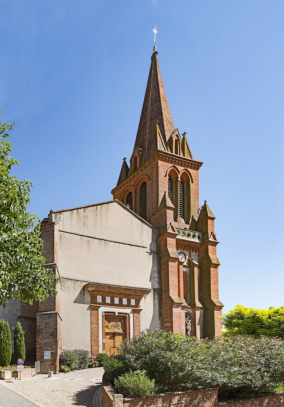 &Eacute;glise Saint-Martin de Castelnau-d'Estr&eacute;tefonds, inscrite monument historique en 2001